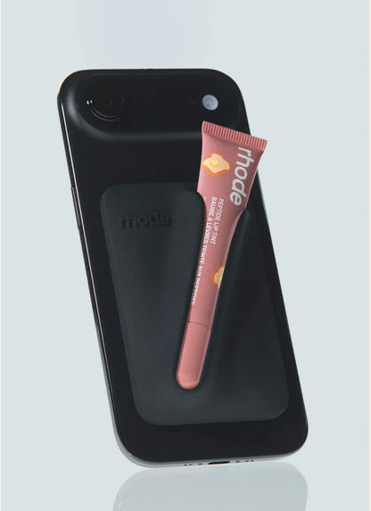 snap-on lip case | Lip holder with MagSafe