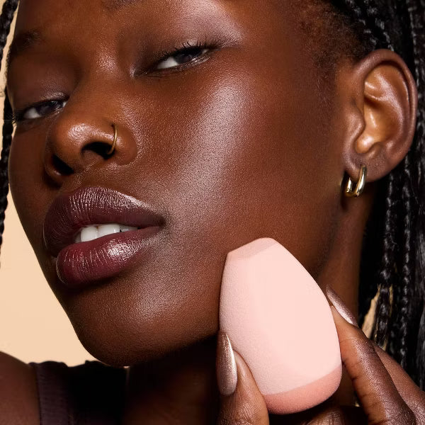 Halo Glow Angled Silicone Face Sponge